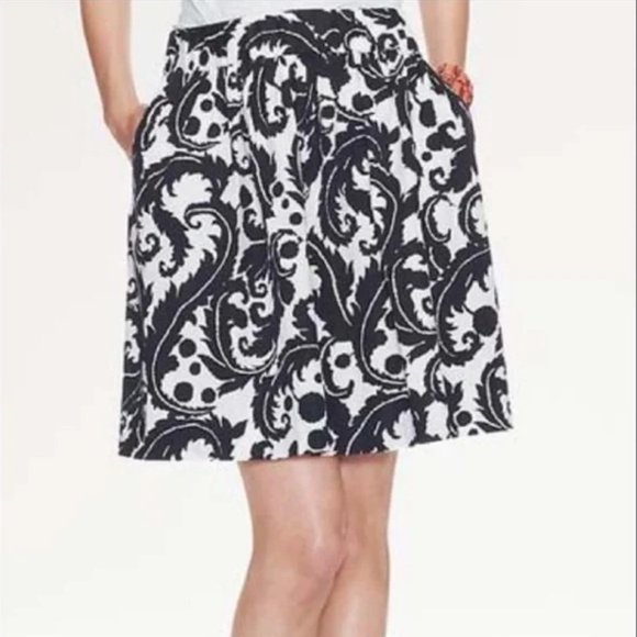 Banana Republic | Milly Collection Feathers Skirt, Size 0 - Picture 2 of 6